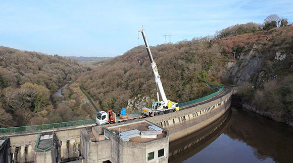 S.L.M.T : spécialiste du levage grues mobiles dans tout le Nord de la Bretagne.