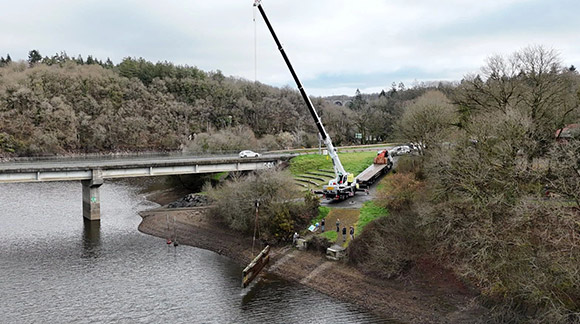 S.L.M.T : spécialiste du levage grues mobiles dans tout le Nord de la Bretagne.